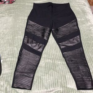 Torrid size 1 motorcycle leggings